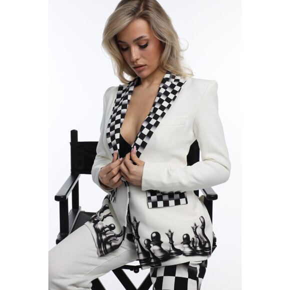 Chic Black and White Checkered Women's Blazer - Picture 6 of 7